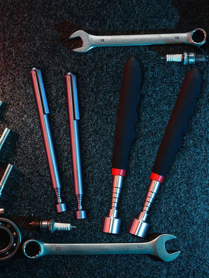 Telescopic Magnetic Pickup Tool with LED